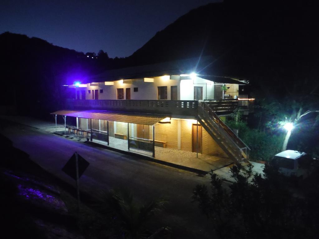 Residencia Pedra Do Elefante Hotel Гуарапари Екстериор снимка